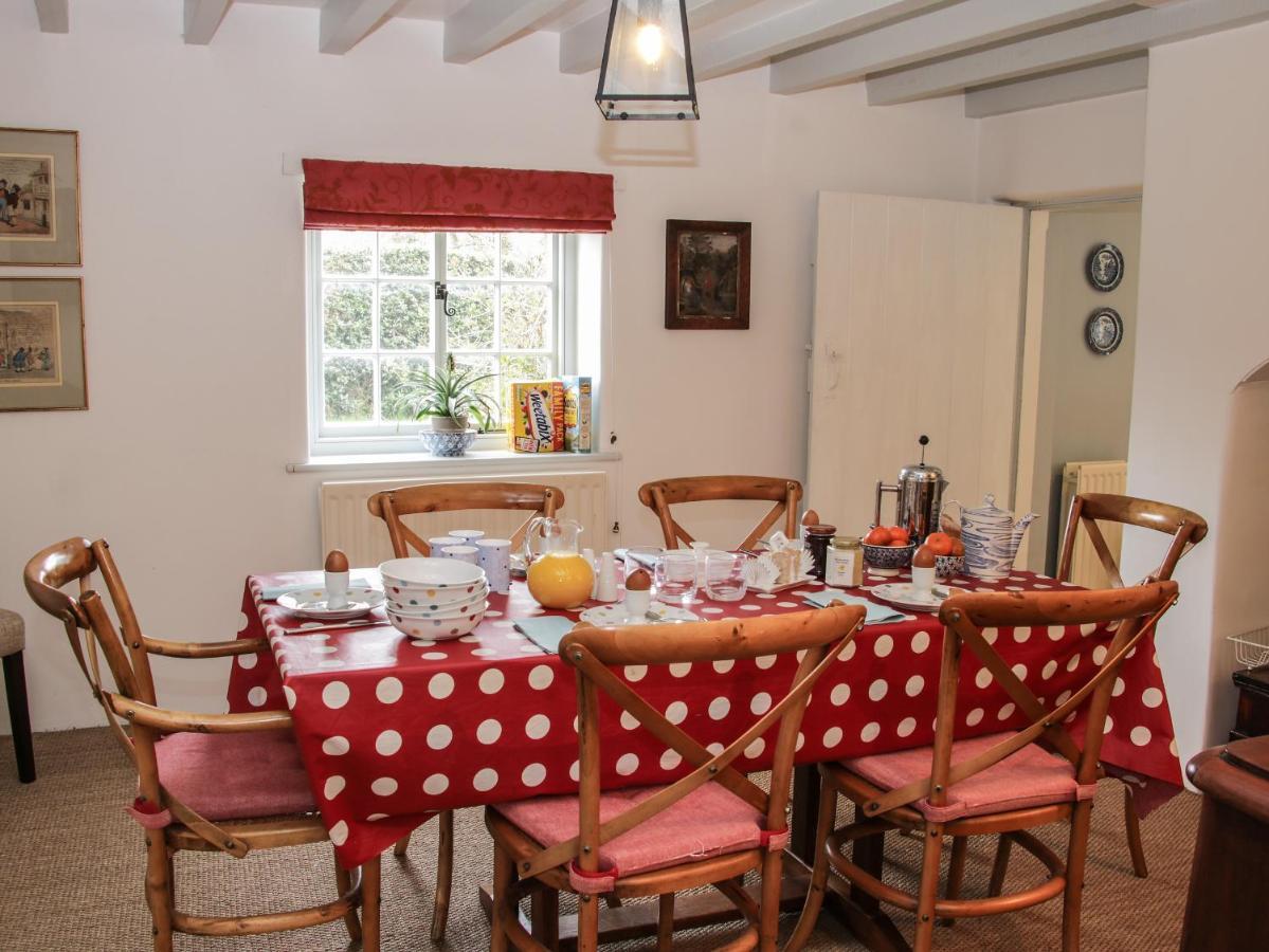 וויטצ'רץ' Wolvesacre Mill Cottage מראה חיצוני תמונה